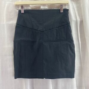 Express Design Studio Black Mini Skirt Corset Waist Fitted Lined Chic Size 0‎